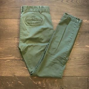 Green Gap skinny crop pants